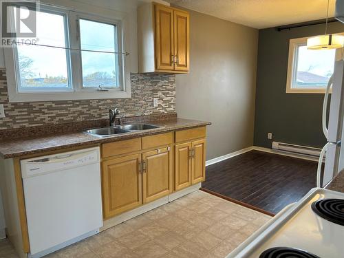 1 Glendenning Place, Mount Pearl, NL - Indoor Photo Showing Kitchen With Double Sink