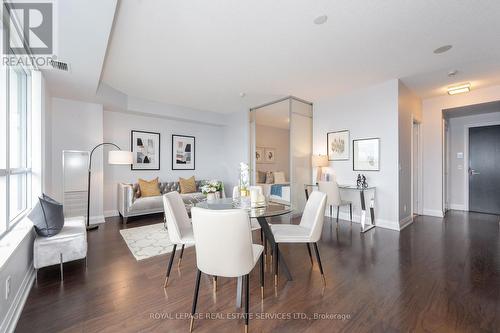 2926 - 5 Sheppard Avenue E, Toronto, ON - Indoor Photo Showing Dining Room