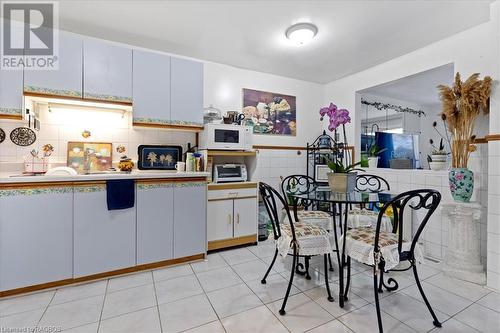 54 Poplar Drive, Cambridge, ON - Indoor Photo Showing Kitchen