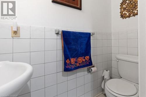 54 Poplar Drive, Cambridge, ON - Indoor Photo Showing Bathroom