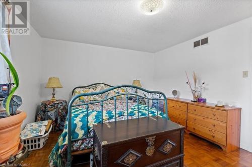 54 Poplar Drive, Cambridge, ON - Indoor Photo Showing Bedroom