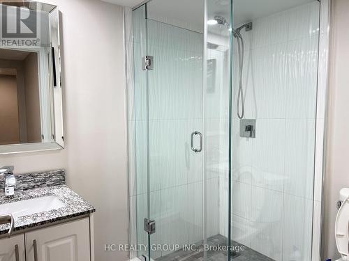 301 - 55 Wellesley Street E, Toronto, ON - Indoor Photo Showing Bathroom