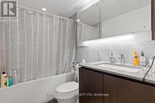 1612 - 80 Queens Wharf Road, Toronto, ON - Indoor Photo Showing Bathroom