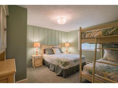 Chambre Ã Â coucher - 11 Ch. Delmar, Saint-Donat, QC - Indoor Photo Showing Bedroom