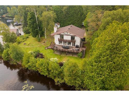 Vue d'ensemble - 11 Ch. Delmar, Saint-Donat, QC - Outdoor With Body Of Water With Deck Patio Veranda