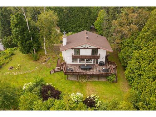 Vue d'ensemble - 11 Ch. Delmar, Saint-Donat, QC - Outdoor With Deck Patio Veranda