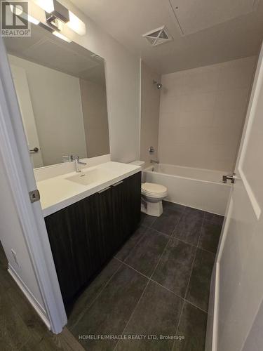 4721 - 28 Widmer Street, Toronto, ON - Indoor Photo Showing Bathroom