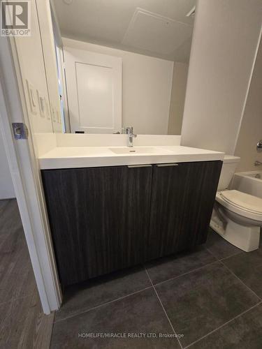 4721 - 28 Widmer Street, Toronto, ON - Indoor Photo Showing Bathroom