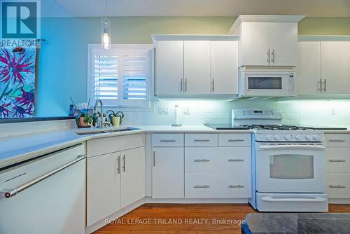 15 - 1890 Richmond Street, London, ON - Indoor Photo Showing Kitchen