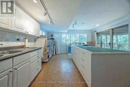 15 - 1890 Richmond Street, London, ON - Indoor Photo Showing Kitchen