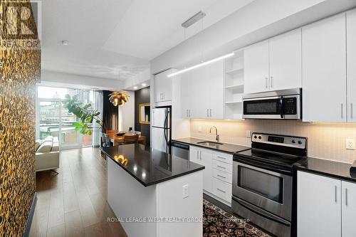 S426 - 112 George Street, Toronto, ON - Indoor Photo Showing Kitchen