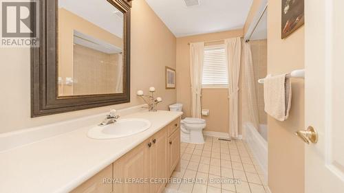 17 Boltonview Crescent, Caledon, ON - Indoor Photo Showing Bathroom