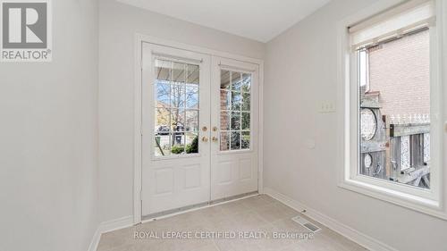 17 Boltonview Crescent, Caledon, ON - Indoor Photo Showing Other Room