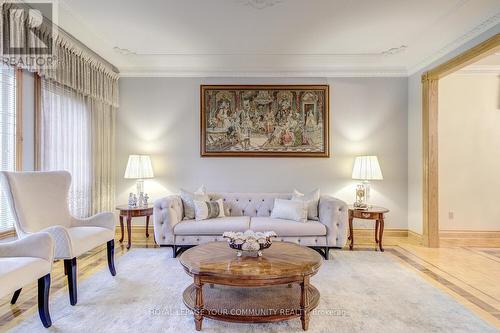 4128 Tapestry Trail, Mississauga, ON - Indoor Photo Showing Living Room