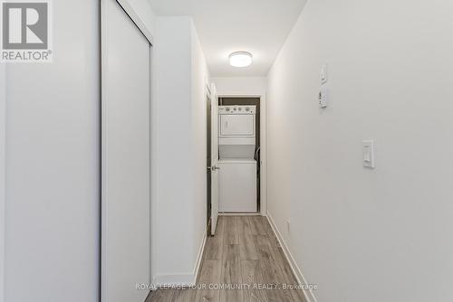 Th 28 - 4005 Hickory Drive, Mississauga, ON - Indoor Photo Showing Laundry Room