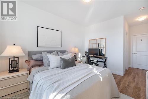 1 Redfern Street Unit# 409, Hamilton, ON - Indoor Photo Showing Bedroom