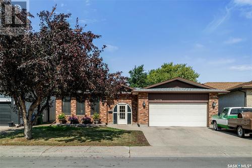 2479 Swayze Crescent, Regina, SK - Outdoor With Facade