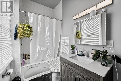 2 - 26 Ward Street, Port Hope, ON - Indoor Photo Showing Bathroom