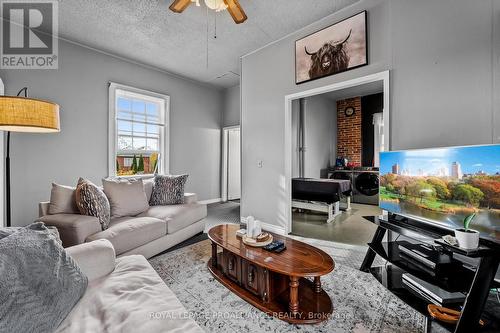 2 - 26 Ward Street, Port Hope, ON - Indoor Photo Showing Living Room