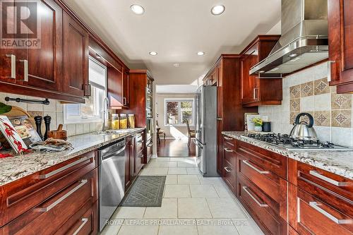 14 Catherine Crescent, Brighton, ON - Indoor Photo Showing Kitchen With Upgraded Kitchen