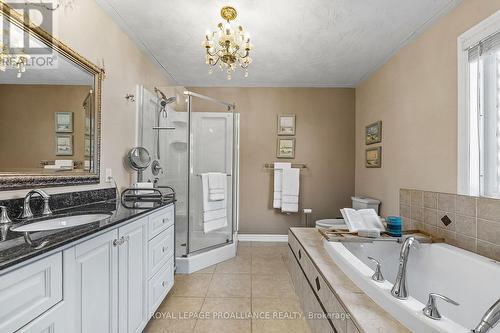 14 Catherine Crescent, Brighton, ON - Indoor Photo Showing Bathroom