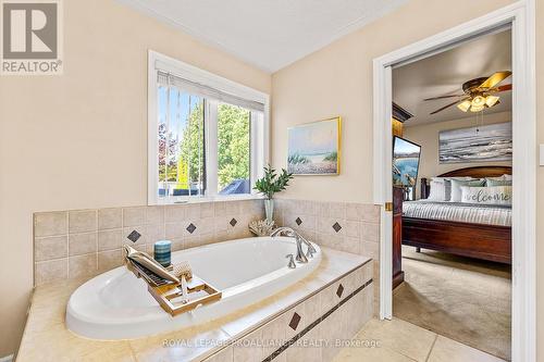 14 Catherine Crescent, Brighton, ON - Indoor Photo Showing Bathroom