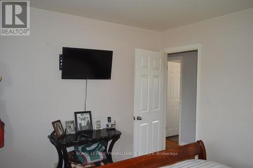 2 Armour Crescent, Quinte West, ON - Indoor Photo Showing Bedroom