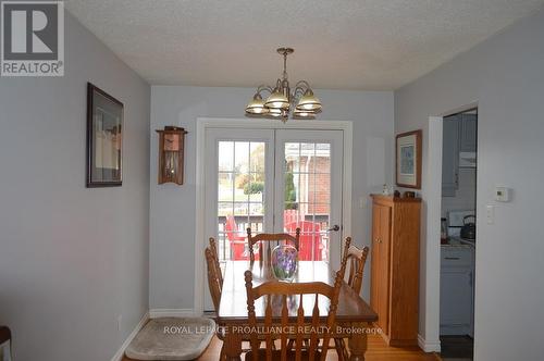 2 Armour Crescent, Quinte West, ON - Indoor Photo Showing Dining Room