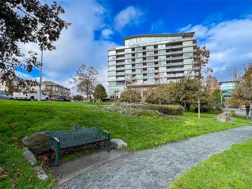 902-160 Wilson St, Victoria, BC - Outdoor