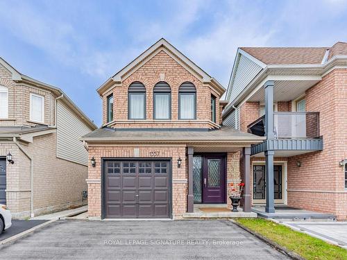 Bsmt-1557 Avonmore Sq, Pickering, ON - Outdoor With Facade