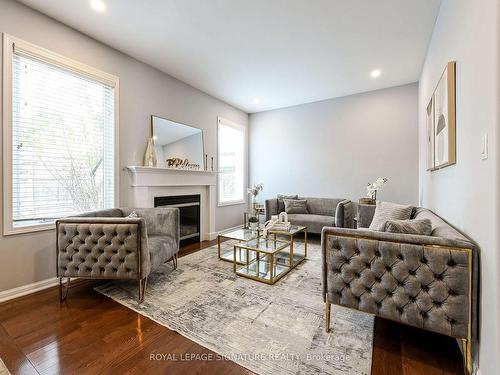 3207 Munson Cres, Burlington, ON - Indoor Photo Showing Living Room With Fireplace