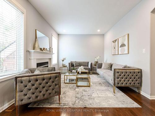 3207 Munson Cres, Burlington, ON - Indoor Photo Showing Living Room With Fireplace