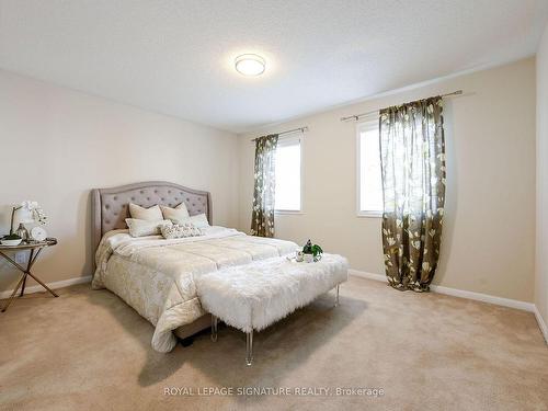 3207 Munson Cres, Burlington, ON - Indoor Photo Showing Bedroom