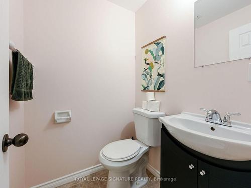 3207 Munson Cres, Burlington, ON - Indoor Photo Showing Bathroom