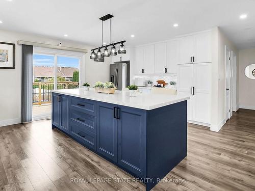 4931 Homestead Dr, Lincoln, ON - Indoor Photo Showing Kitchen