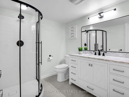 4931 Homestead Dr, Lincoln, ON - Indoor Photo Showing Bathroom