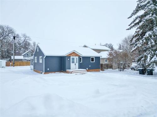 15 4Th Street S, Souris, MB - Outdoor