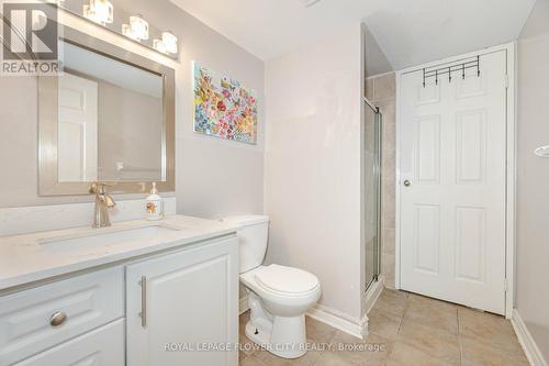 304 - 25 Trailwood Drive, Mississauga, ON - Indoor Photo Showing Bathroom