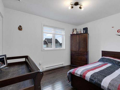 Bedroom - 13 Rue Des Cyprès, Blainville, QC - Indoor Photo Showing Bedroom