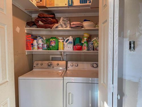 Logement - 2703 Route 148, Grenville-Sur-La-Rouge, QC - Indoor Photo Showing Laundry Room