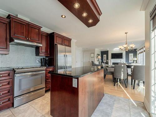 Kitchen - 371 Rue De L'Harmonie, Laval (Duvernay), QC - Indoor Photo Showing Kitchen