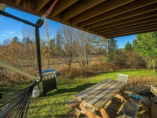 Cour - 1184  - 1186 Rue De La Sapinière, Val-David, QC - Outdoor With Deck Patio Veranda