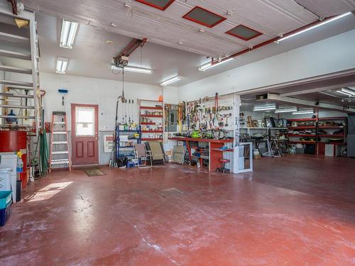 Garage - 398 6E Avenue N., Saint-Georges, QC - Indoor Photo Showing Garage