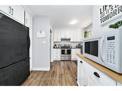 52 Athabasca St, Oshawa, ON - Indoor Photo Showing Kitchen