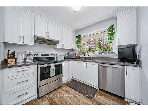 52 Athabasca St, Oshawa, ON - Indoor Photo Showing Kitchen