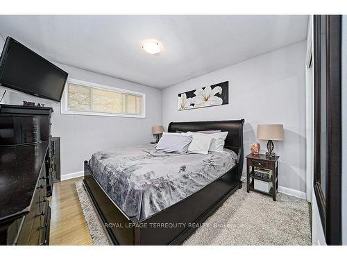 52 Athabasca St, Oshawa, ON - Indoor Photo Showing Bedroom