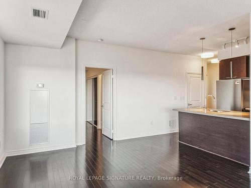 3411-385 Prince Of Wales Dr, Mississauga, ON - Indoor Photo Showing Kitchen