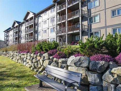 117-1944 Riverside Lane, Courtenay, BC - Outdoor