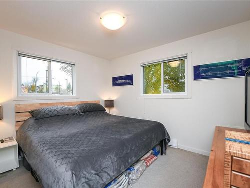 117-1944 Riverside Lane, Courtenay, BC - Indoor Photo Showing Bedroom