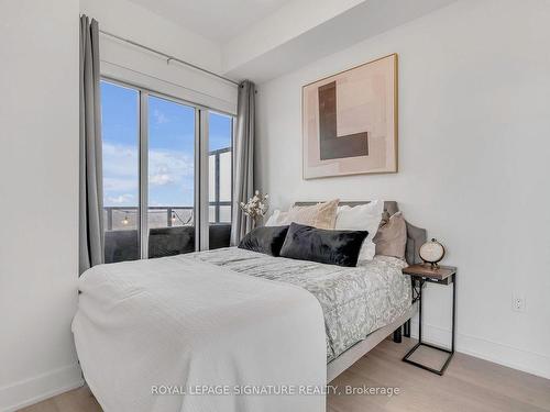 4503-20 Shore Breeze Dr, Toronto, ON - Indoor Photo Showing Bedroom